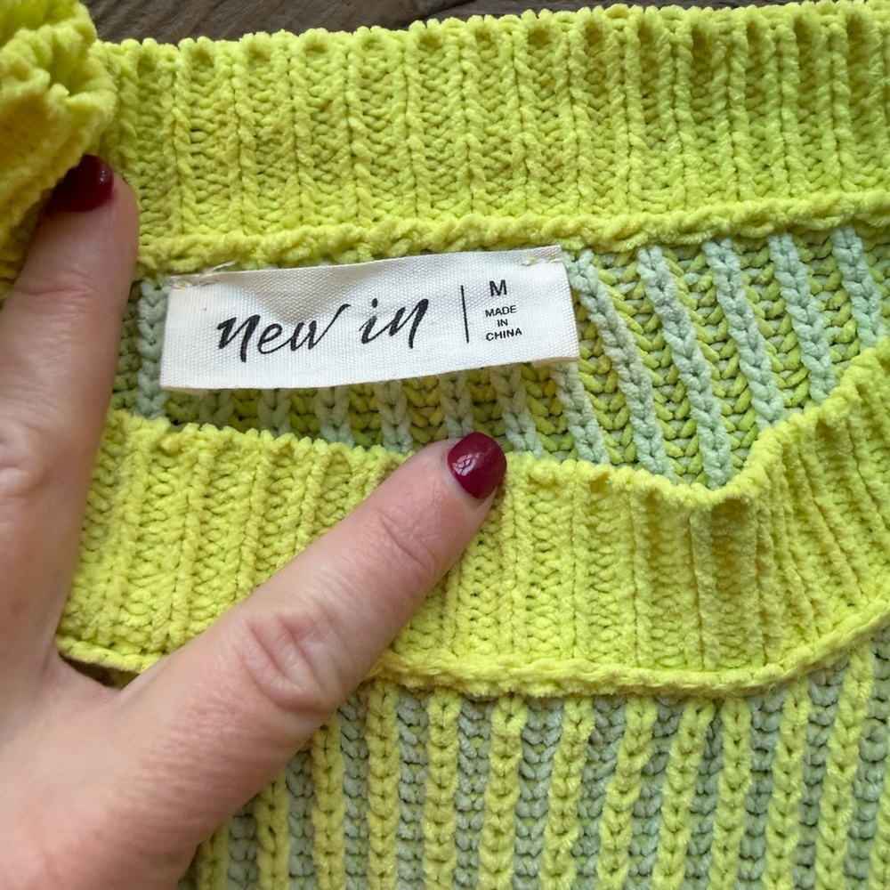 Yellow Ribbed Women's Spring Sweater New In - Picture 3 of 3